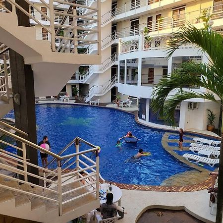 Resort-type, spacious 1 bedroom condo in Kandi. Angeles Exterior foto