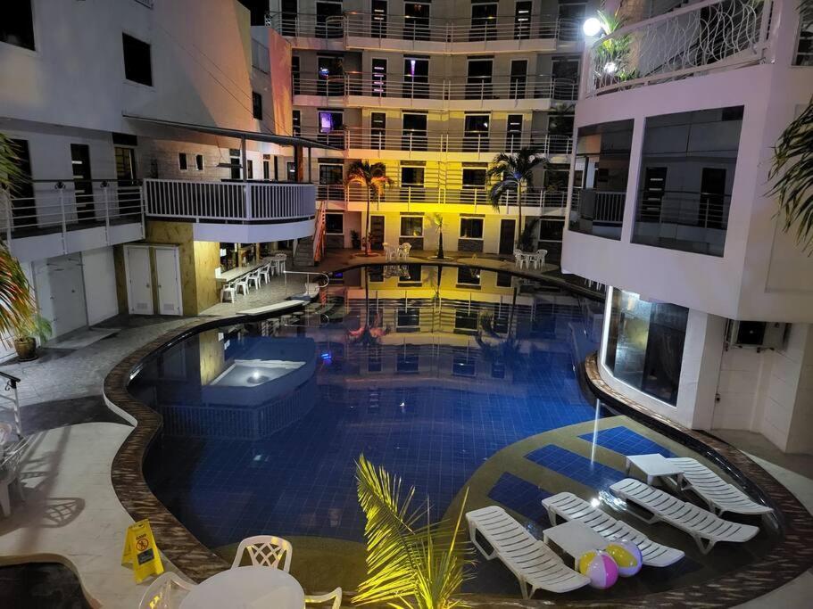 Resort-type, spacious 1 bedroom condo in Kandi. Angeles Exterior foto