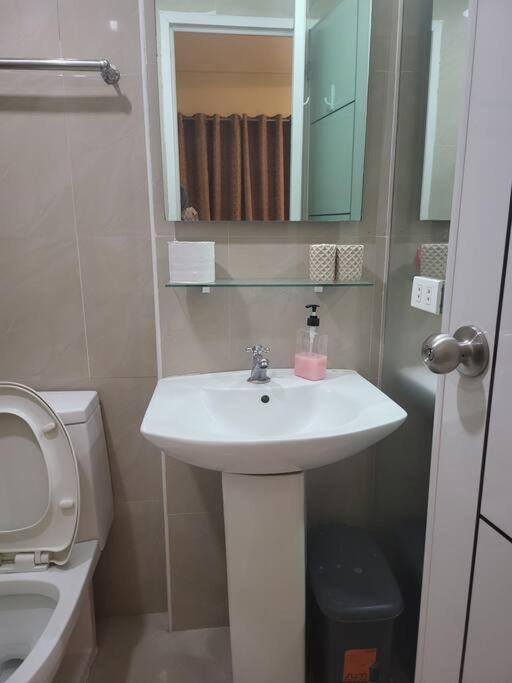 Resort-type, spacious 1 bedroom condo in Kandi. Angeles Exterior foto